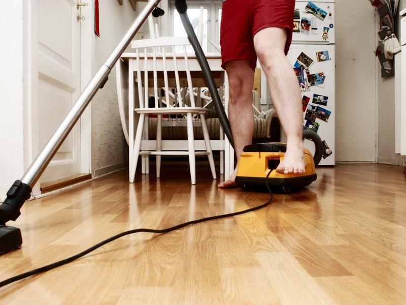 VACUUMING HARDWOOD FLOORS